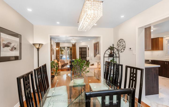 Photo 9 at 5596 Haddon Hall Road, Central Erin Mills, Mississauga