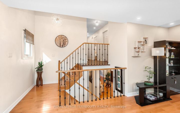 Photo 18 at 5596 Haddon Hall Road, Central Erin Mills, Mississauga