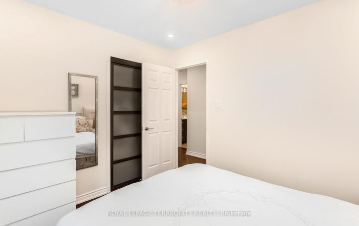 Photo 23 at 5596 Haddon Hall Road, Central Erin Mills, Mississauga