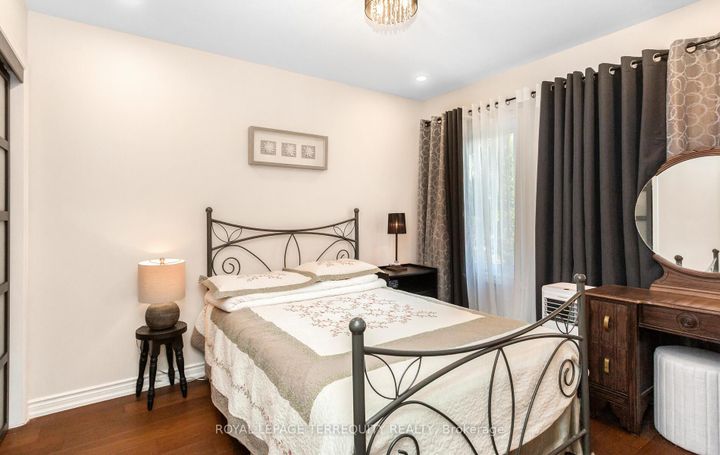 Photo 24 at 5596 Haddon Hall Road, Central Erin Mills, Mississauga