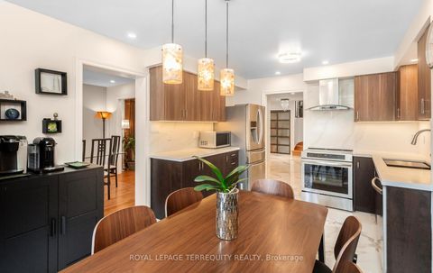 Photo 10 at 5596 Haddon Hall Road, Central Erin Mills, Mississauga