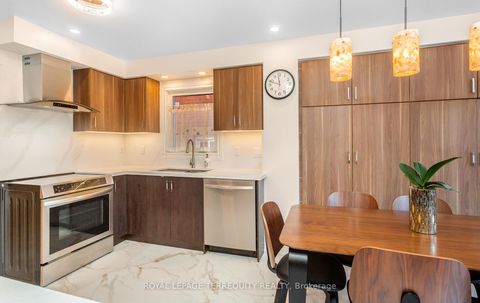 Photo 11 at 5596 Haddon Hall Road, Central Erin Mills, Mississauga