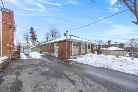 Photo 3 at 11 Rambler Place, Jane Heights, Toronto