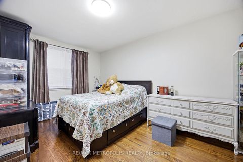 Photo 14 at 11 Rambler Place, Jane Heights, Toronto