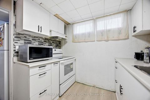 Photo 19 at 11 Rambler Place, Jane Heights, Toronto