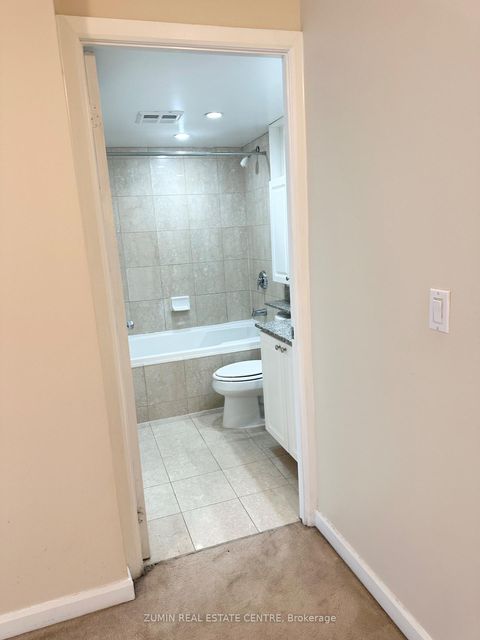 Photo 22 at 2116 - 8 Park Road, Moore Park, Toronto