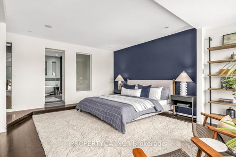 Photo 21 at 270 Euclid Avenue, Bellwoods, Toronto