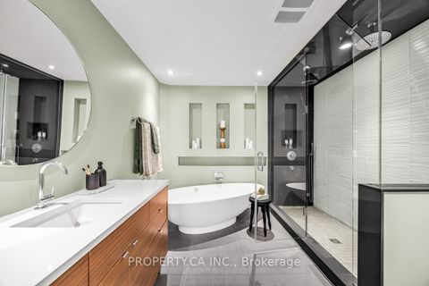 Photo 22 at 270 Euclid Avenue, Bellwoods, Toronto