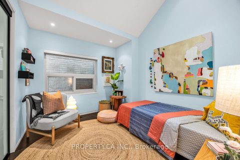 Photo 28 at 270 Euclid Avenue, Bellwoods, Toronto