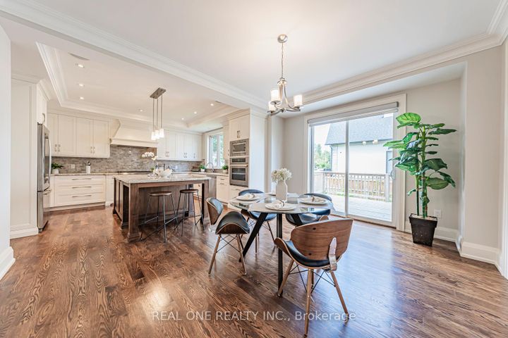 Photo 5 at 2095 Springfield Road, Sheridan, Mississauga