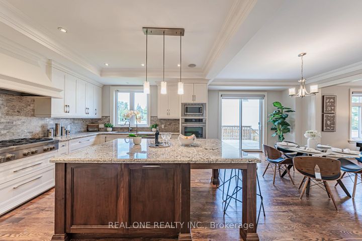 Photo 6 at 2095 Springfield Road, Sheridan, Mississauga