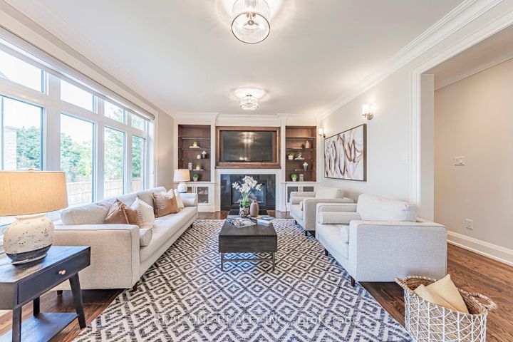 Photo 8 at 2095 Springfield Road, Sheridan, Mississauga