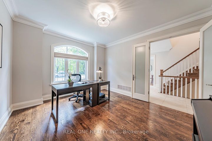 Photo 13 at 2095 Springfield Road, Sheridan, Mississauga