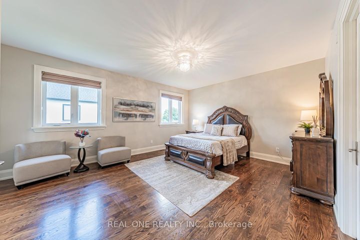 Photo 14 at 2095 Springfield Road, Sheridan, Mississauga