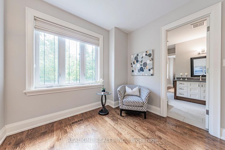 Photo 20 at 2095 Springfield Road, Sheridan, Mississauga