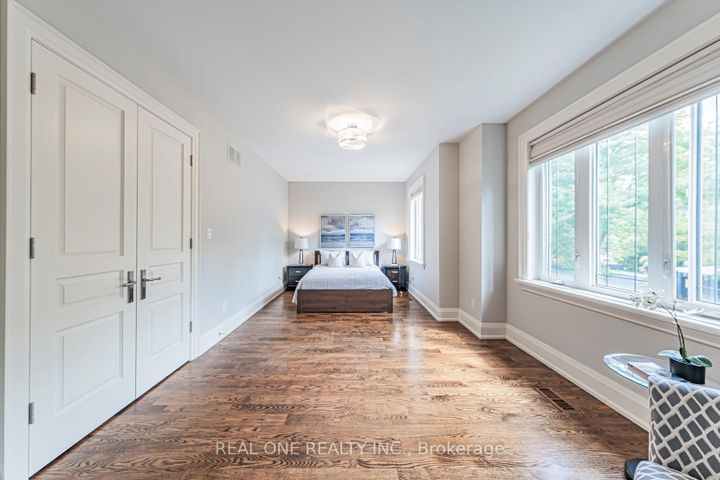 Photo 22 at 2095 Springfield Road, Sheridan, Mississauga