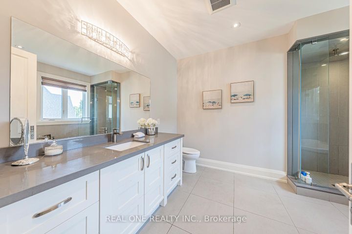 Photo 27 at 2095 Springfield Road, Sheridan, Mississauga