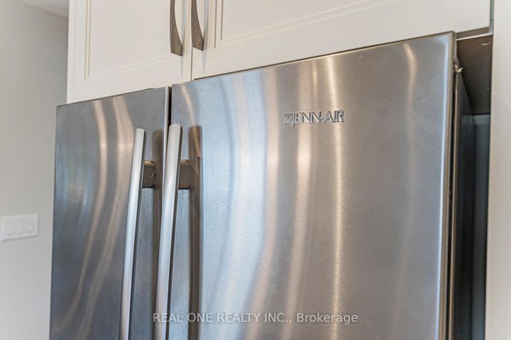 Photo 39 at 2095 Springfield Road, Sheridan, Mississauga