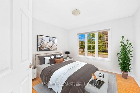 Photo 5 at 20 Toulouse Court, Cornell, Markham