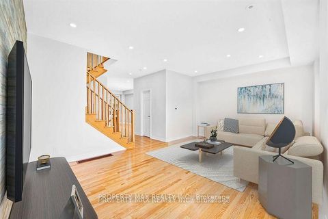 Photo 9 at 20 Toulouse Court, Cornell, Markham