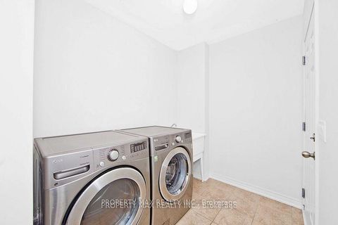 Photo 14 at 20 Toulouse Court, Cornell, Markham