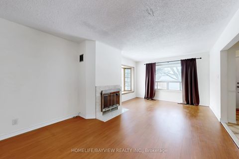 Photo 9 at 22 Marowyne Drive, Don Valley Village, Toronto
