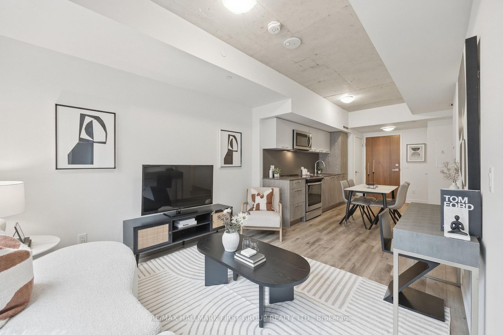 Unit 716 - 30 Baseball Place, South Riverdale, Toronto 