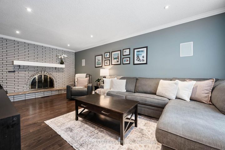 Photo 6 at 35 Treleaven Drive, Brampton South, Brampton