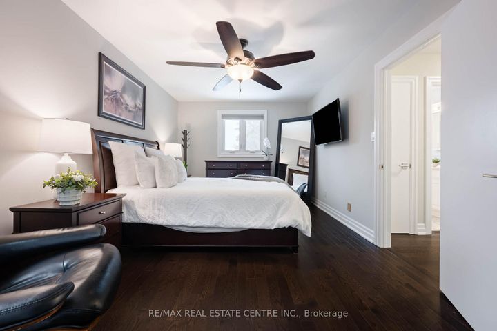 Photo 22 at 35 Treleaven Drive, Brampton South, Brampton