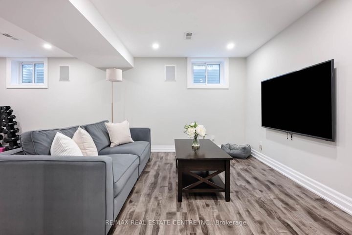 Photo 28 at 35 Treleaven Drive, Brampton South, Brampton