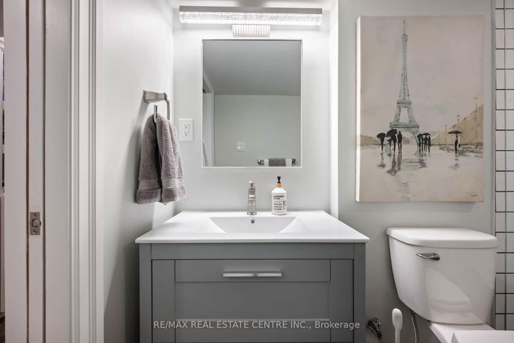 Photo 33 at 35 Treleaven Drive, Brampton South, Brampton