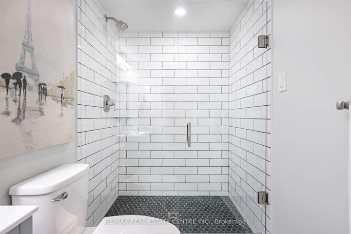 Photo 34 at 35 Treleaven Drive, Brampton South, Brampton