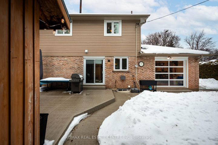 Photo 43 at 35 Treleaven Drive, Brampton South, Brampton