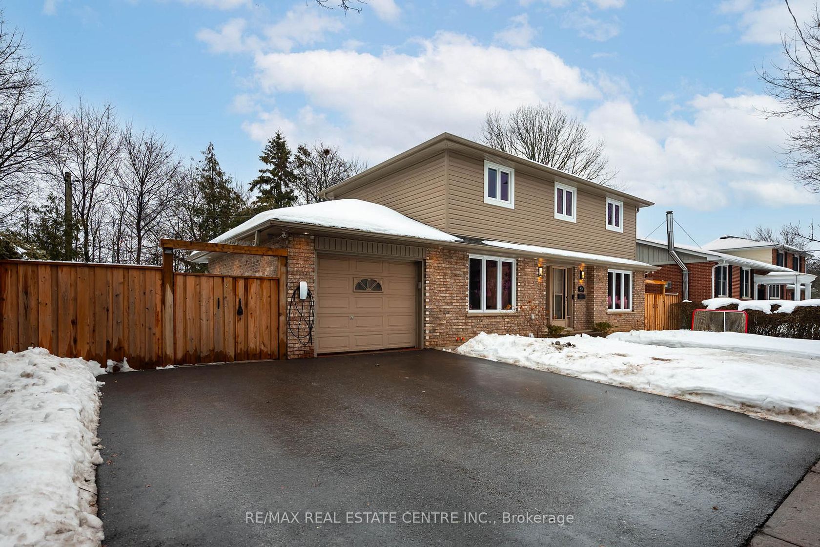 35 Treleaven Drive, Brampton South, Brampton 2