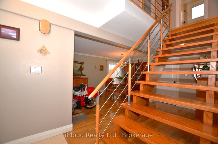 Photo 14 at 6539 Tripoli Terrace, Meadowvale, Mississauga