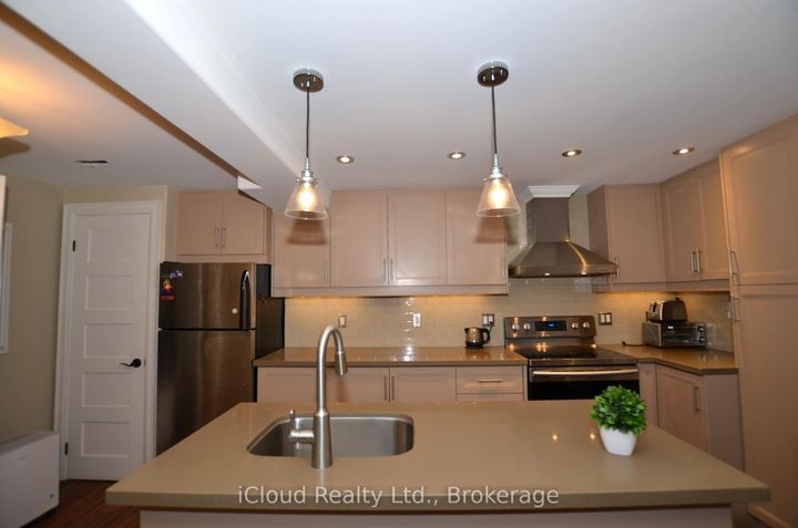 Photo 27 at 6539 Tripoli Terrace, Meadowvale, Mississauga