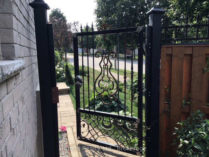 Photo 40 at 6539 Tripoli Terrace, Meadowvale, Mississauga