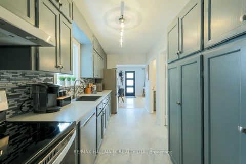 Photo 5 at 28 Lynn Road, Cliffside, Toronto