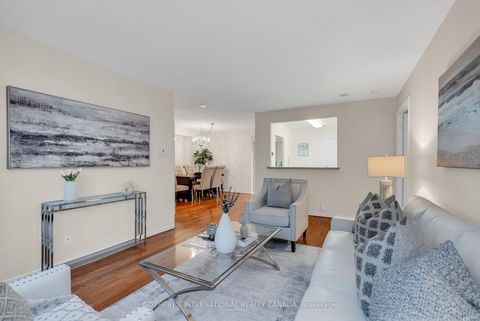 Photo 7 at 610 - 265 Ridley Boulevard, Nortown, Toronto