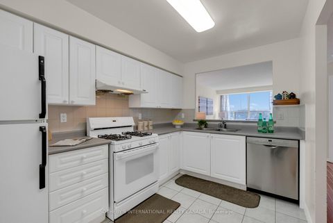 Photo 19 at 610 - 265 Ridley Boulevard, Nortown, Toronto