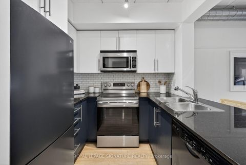 Photo 11 at 213 - 1100 Lansdowne Avenue, Junction, Toronto