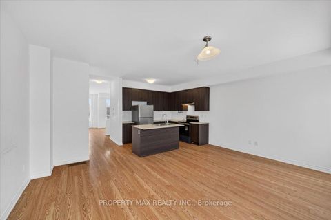 Photo 8 at 775 Chinook Path, Donevan, Oshawa