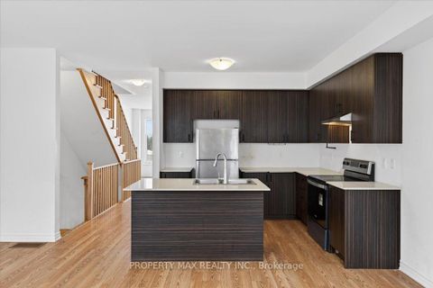 Photo 12 at 775 Chinook Path, Donevan, Oshawa