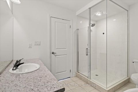 Photo 36 at 775 Chinook Path, Donevan, Oshawa