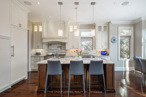 Photo 12 at 669 Bedford Park Avenue, Nortown, Toronto