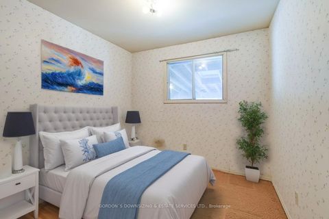 Photo 13 at 23 Snowball Crescent, Malvern, Toronto