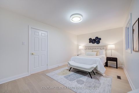 Photo 16 at 10 - 590 Sandhurst Circle, Agincourt North, Toronto