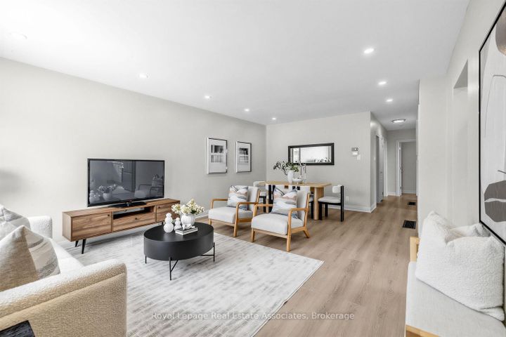 Photo 6 at 273 Bluegrass Boulevard, Crosby, Richmond Hill