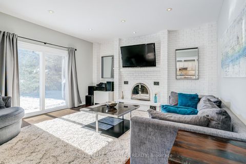 Photo 13 at 81 Garden Avenue, South Richvale, Richmond Hill