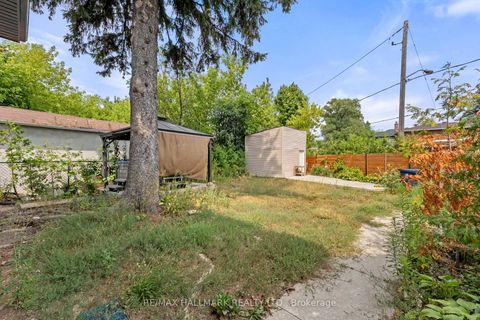 Photo 31 at 21 King High Avenue, Clanton Park, Toronto